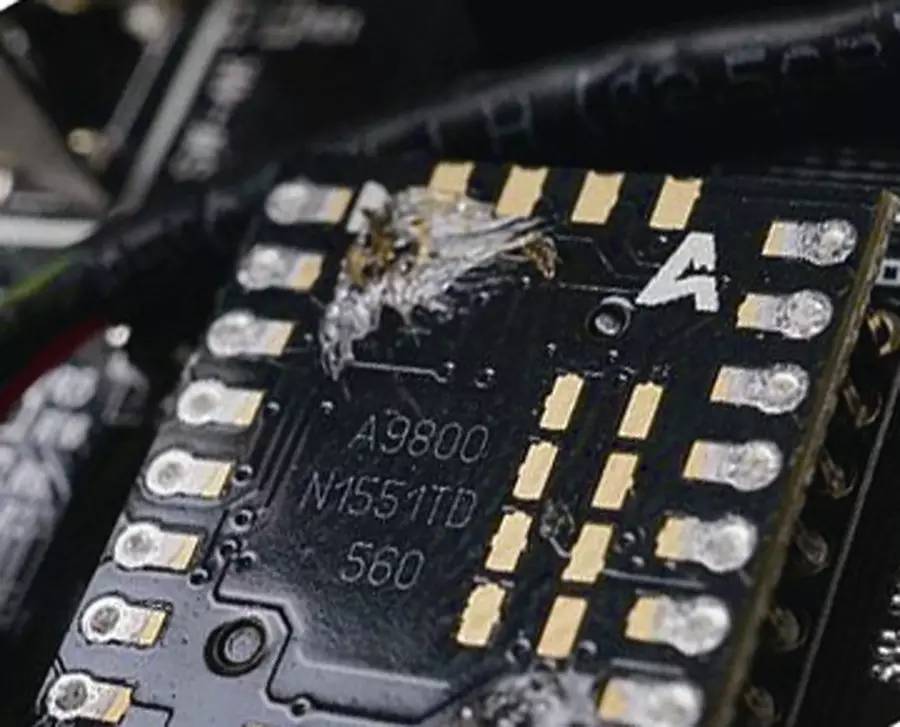 游戏鼠标性价比之选雷柏v30体验,雷柏v302幻彩rgb电竞鼠标