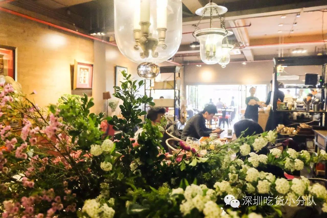 第3家店，但新来的两个男店长都不是人...