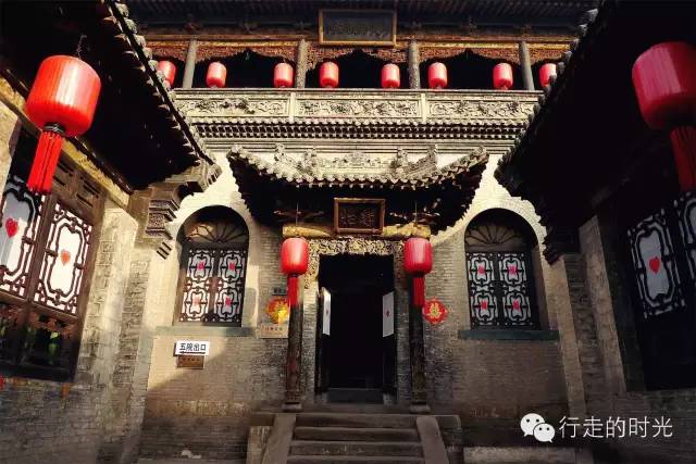 女子每天吃香蕉皮，坚持了一个月，结果...../包头人自己的“迪斯尼”——包头乐园：百万现金回馈粉丝，你来玩我买单！