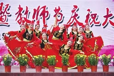 我校被评为省级文明校园,第二批省级文明校园