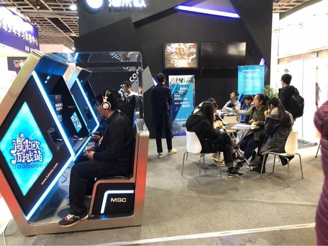 别再说等待无聊，最牛的电竞体验站就在身边，只问你敢不敢来挑战