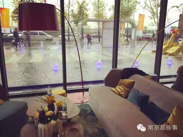 24小时、以旧换新……南京这8大特色书店，去了就不想离开