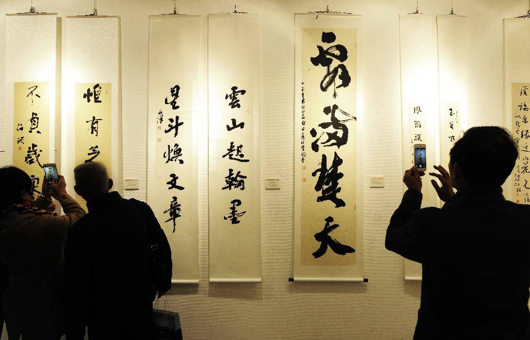 4岁男童看到电视就吓哭，“恐屏”症背后竟是这个原因，家长反思：我是不是做错了？｜武汉早班车