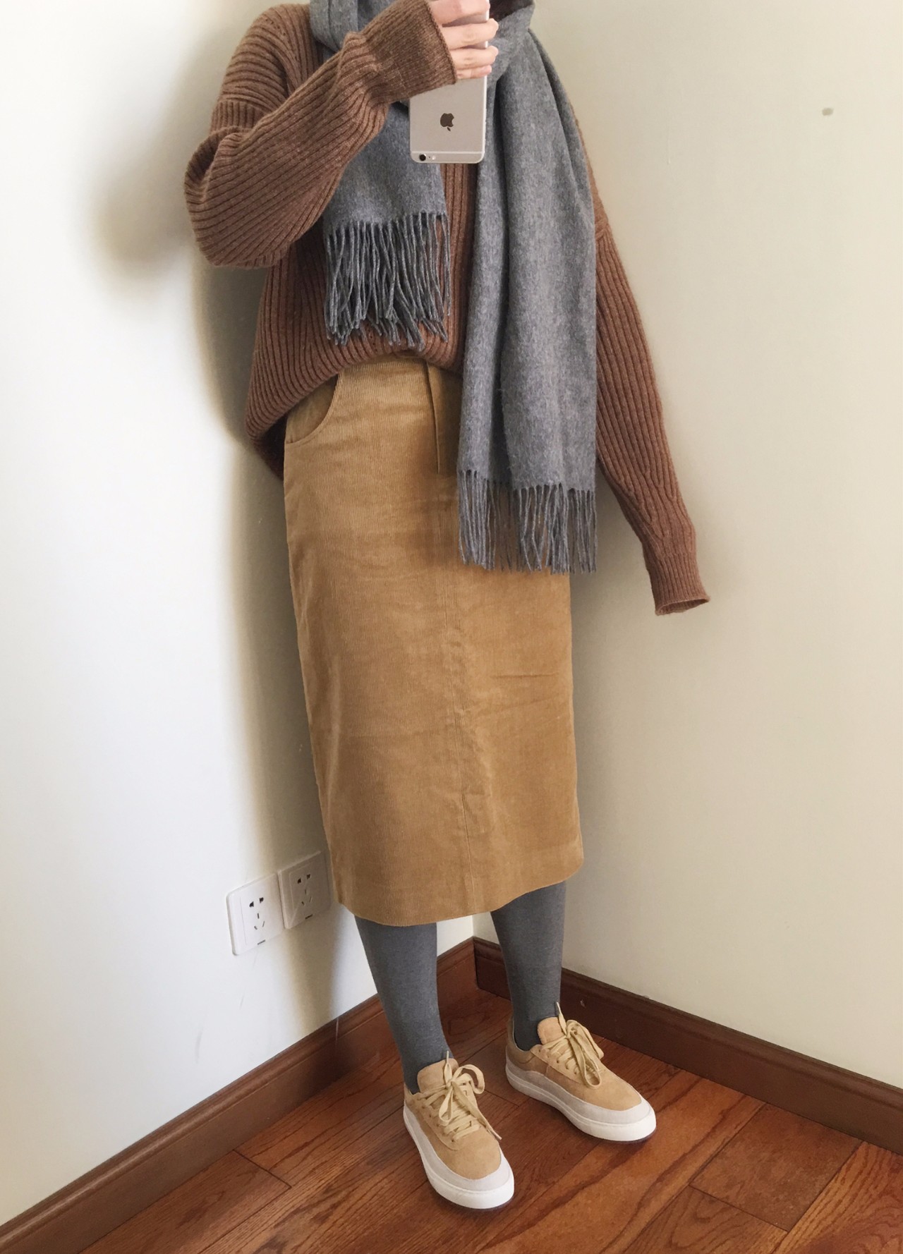 好的冬季衣服面料推荐,冬季想穿出高级感避免三种面料