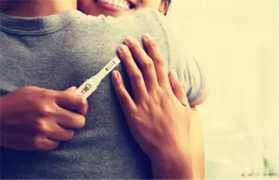 怀孕第一个月容易出现的问题,怀孕第一个月的症状