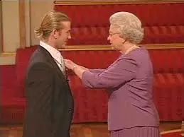 被授予英国勋章名人,被授予共和国勋章获得者