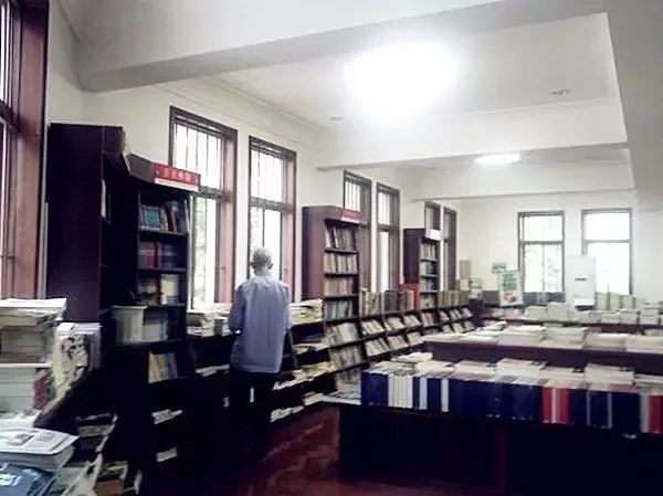 24小时、以旧换新……南京这8大特色书店，去了就不想离开