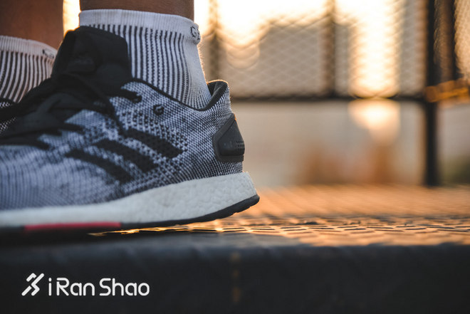 跑鞋回弹阿迪达斯,跑鞋boost测评