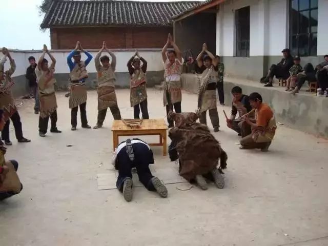 民俗的舞蹈,民俗文化易学