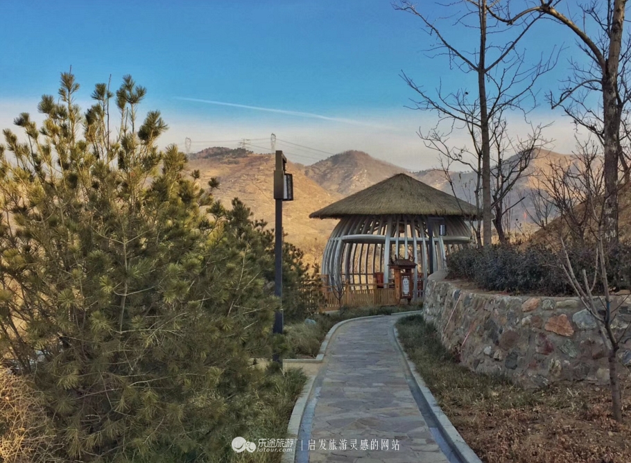 汤泉宫温泉景点,半山上泉温泉度假村