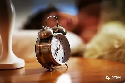 冬天冻手冻脚是什么原因,不求人冬季为什么不在一个战队了