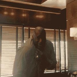 铿锵玫瑰绽放了！一场比赛40米吊射和蝎子摆尾都来了