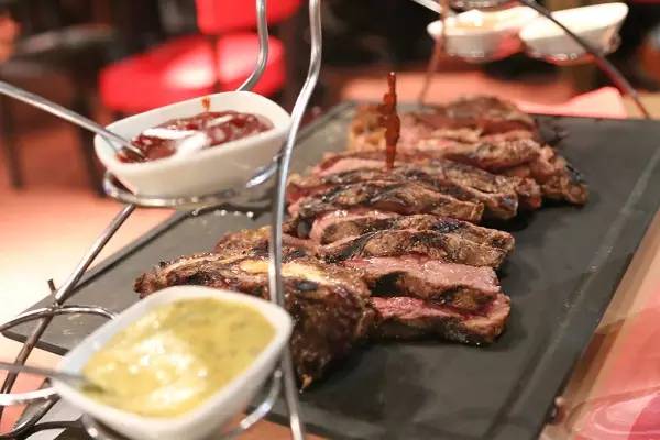 为什么有人天生爱吃肉,人为什么天生爱吃肉