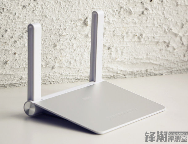 360无线路由器5g双频是千兆版的吗,3605G路由器怎么样