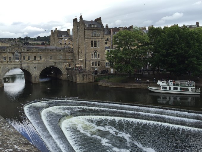 【已完结】英格兰苏格兰18日游记——美景、历史、足球、文化全体验（含挡风玻璃损坏以及车胎被扎处理经过）