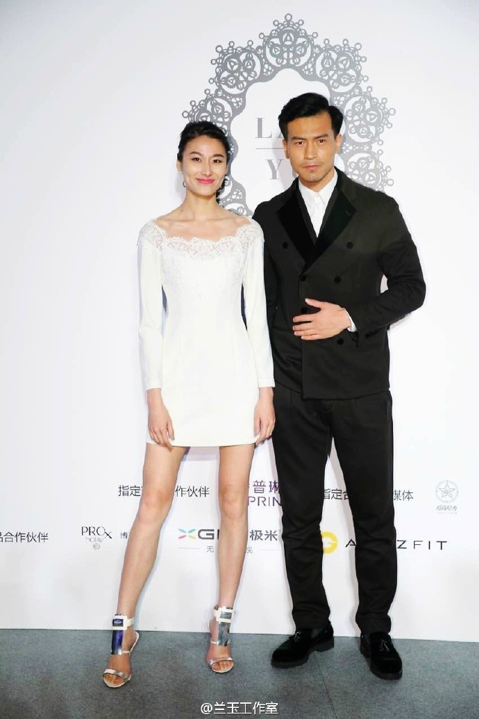 兰玉婚纱秀视频,兰玉婚纱走秀