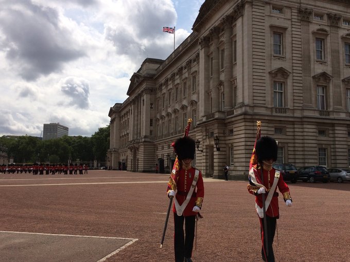 【已完结】英格兰苏格兰18日游记——美景、历史、足球、文化全体验（含挡风玻璃损坏以及车胎被扎处理经过）