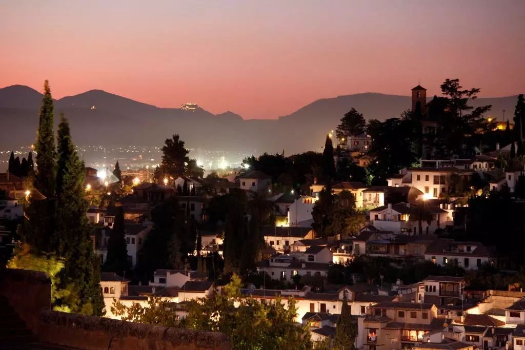 节日氛围渐浓，来西班牙买买买！