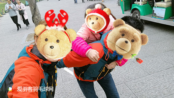 跟羽毛球有关的挂件,有什么羽毛球挂件推荐