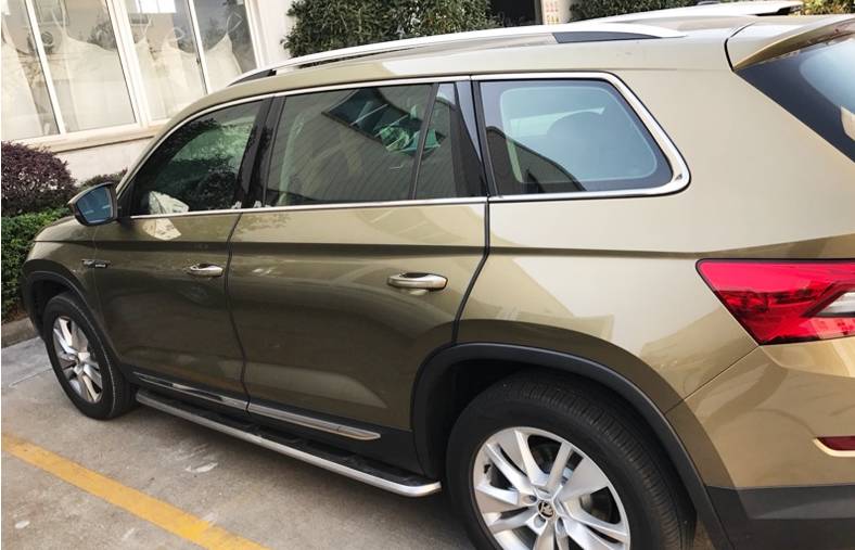 新车有防撞条,新车防剐蹭防撞条