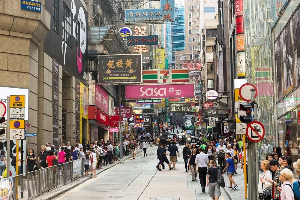 阿联酋免签证国家有几个,阿联酋全球免签吗