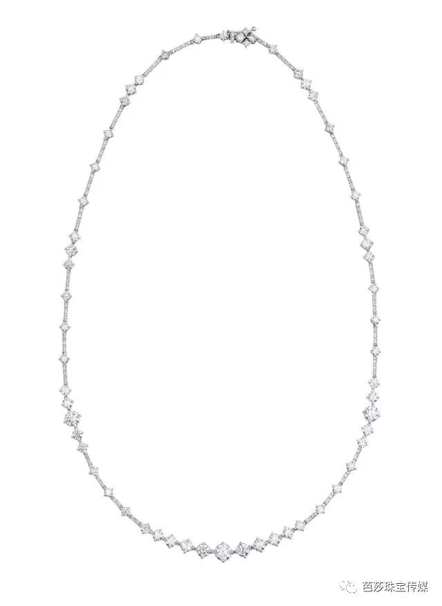 女星们热宠的disco风该戴什么珠宝？Party季绝对帮到你！