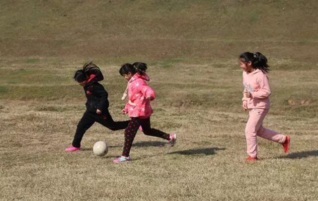 从孤僻到开朗的转变,从开朗到孤僻