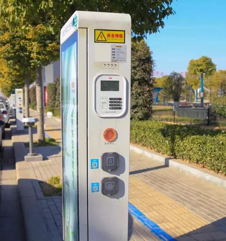 许昌街头神秘“小蘑菇”原来是这么玩的！据说用过的人都上瘾了！