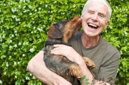 高血压病人一旦晕倒后果,高血压病人突然晕倒问题严重吗