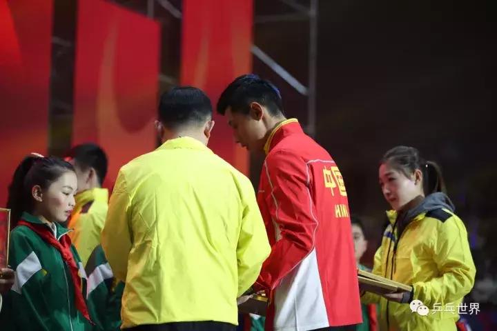 张继科刘诗雯走进广西百色,张继科刘诗雯广西刘国梁