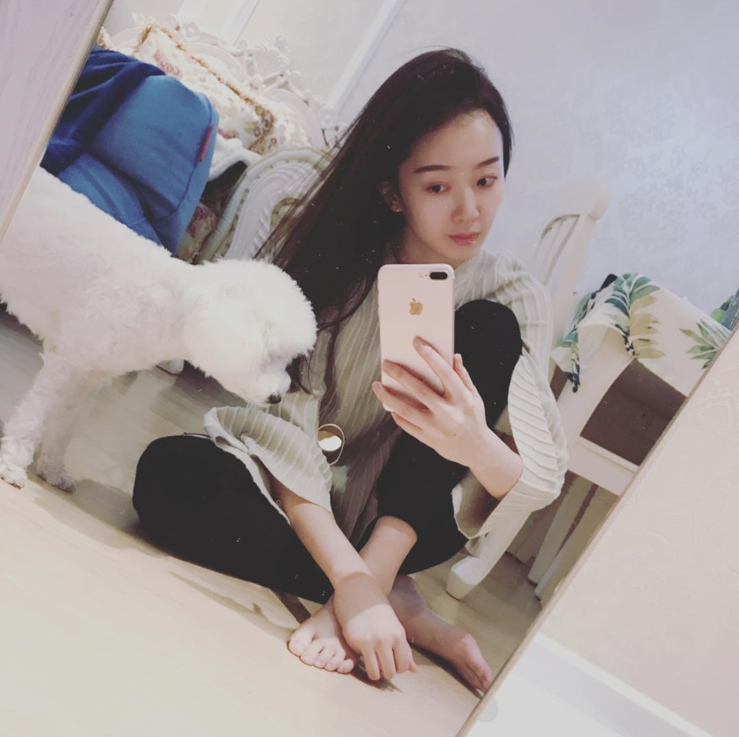 足球主持美女抖音,足球频道女主持人