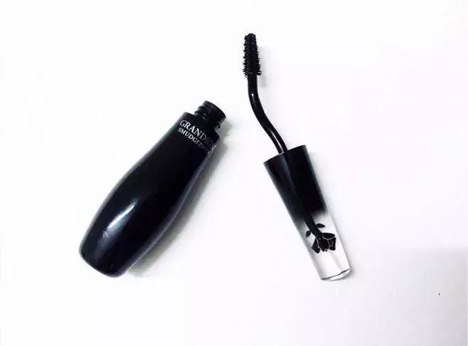 CPB、Dior等贵妇彩妆，真有吃土*党**专用平替款吗？