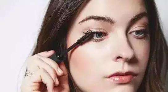 CPB、Dior等贵妇彩妆，真有吃土*党**专用平替款吗？