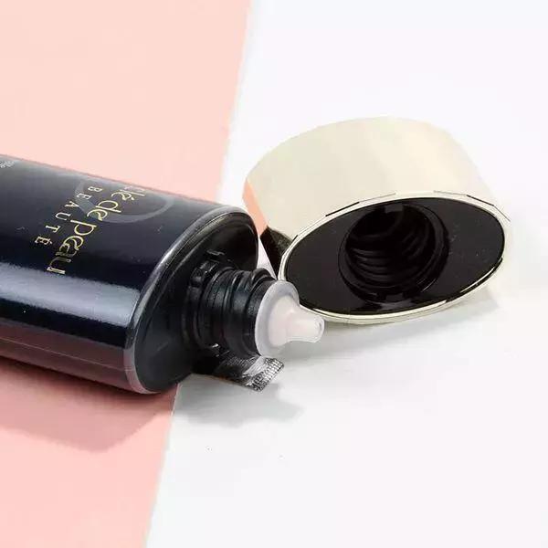 CPB、Dior等贵妇彩妆，真有吃土*党**专用平替款吗？