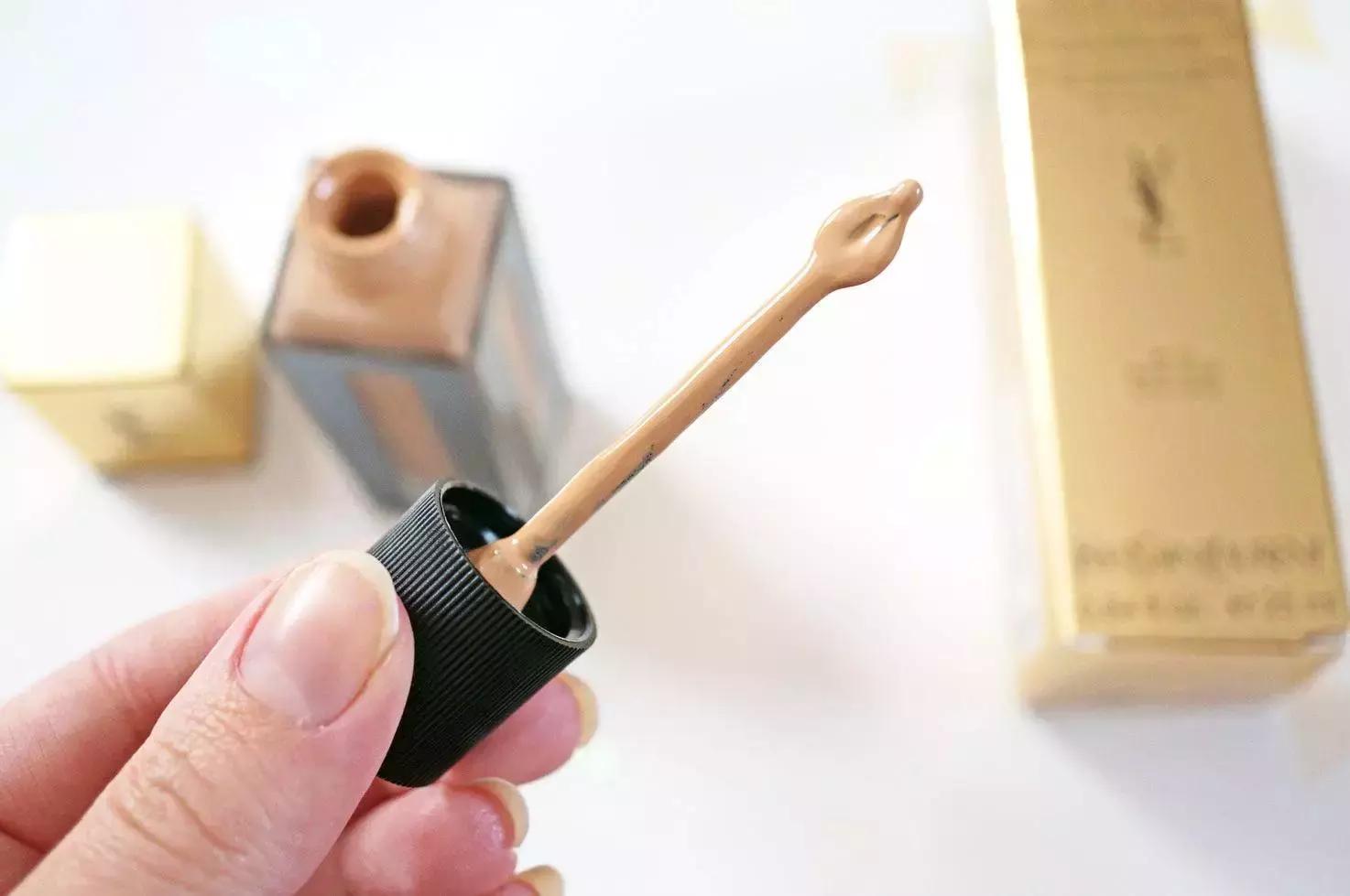 CPB、Dior等贵妇彩妆，真有吃土*党**专用平替款吗？