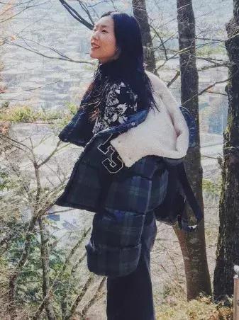 刘雯每月收入多少钱,刘雯收入2018排第几