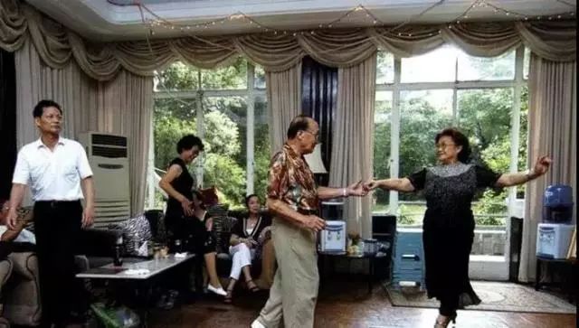 20世纪90年代开放上海,上海的一些老地方