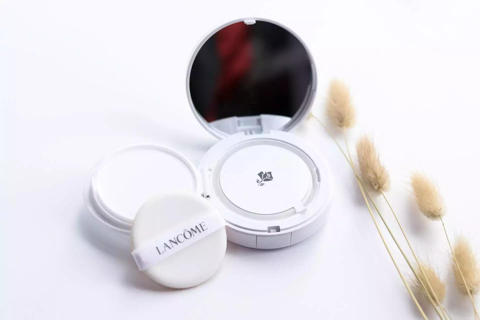 CPB、Dior等贵妇彩妆，真有吃土*党**专用平替款吗？