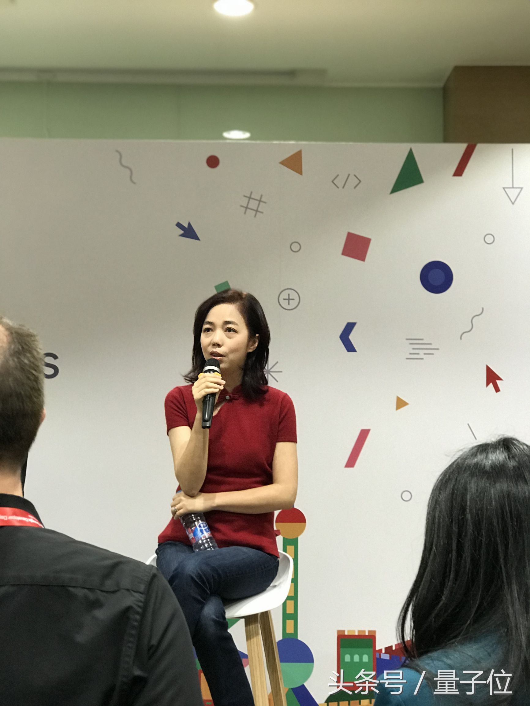 谷歌人工智能专家李飞飞,谷歌ai团队组建