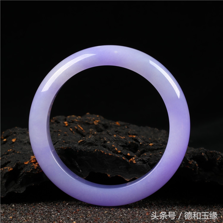 神秘的绿翡翠,翁巴列场口紫罗兰翡翠