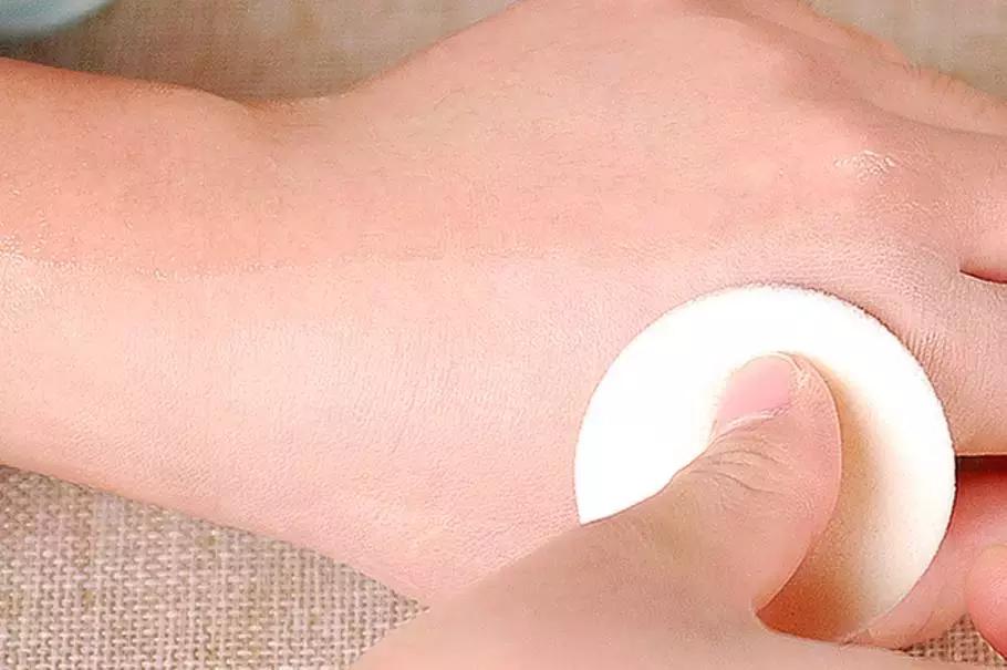 CPB、Dior等贵妇彩妆，真有吃土*党**专用平替款吗？