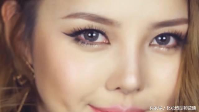 用眼线笔画眼线的画法视频,眼线难画怎么办