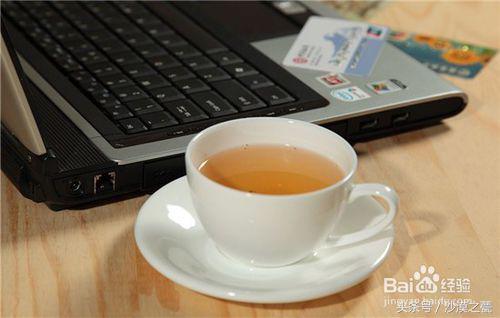 怎么样避免电脑辐射皮肤长痘,电脑辐射大如何避免长痘呢