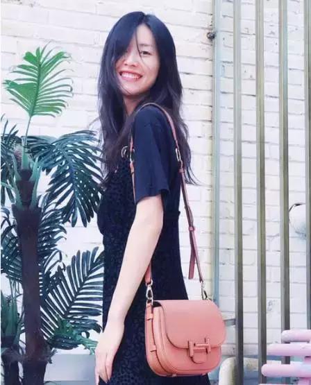 刘雯每月收入多少钱,刘雯收入2018排第几