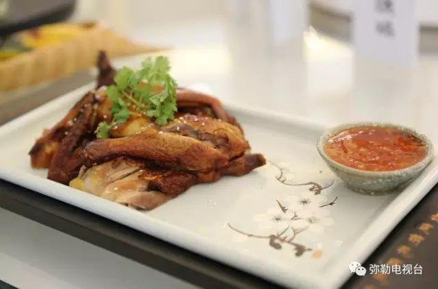 弥勒市旅游必去景点弥勒特色美食,云南弥勒美食百年老店