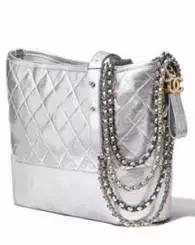 刘雯每月收入多少钱,刘雯收入2018排第几