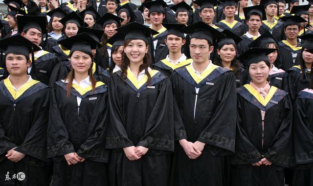 大学混了3年以后怎么办,大学混了三年最后一年还有救吗