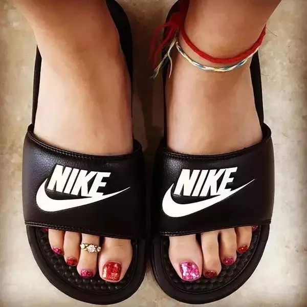 时与饰｜拴住今生，系住来世——十二月首饰：足饰