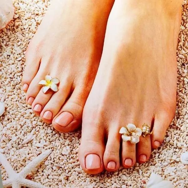 时与饰｜拴住今生，系住来世——十二月首饰：足饰