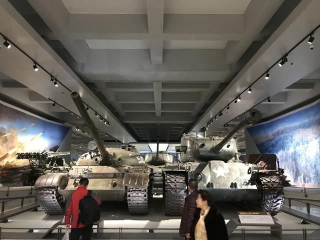 中国军事博物馆里有虎式坦克,军事博物馆里面的老坦克